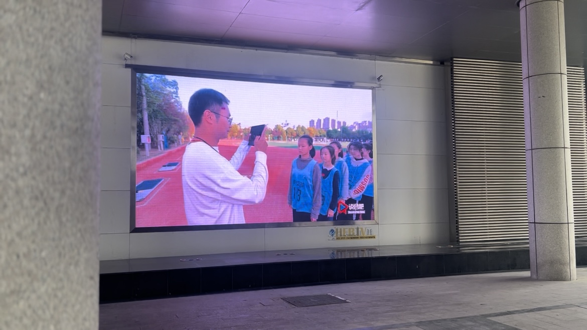 44d61db8-b6fc-4e64-964b-c6105ad132cf 44d61db8-b6fc-4e64-964b-c6105ad132cf