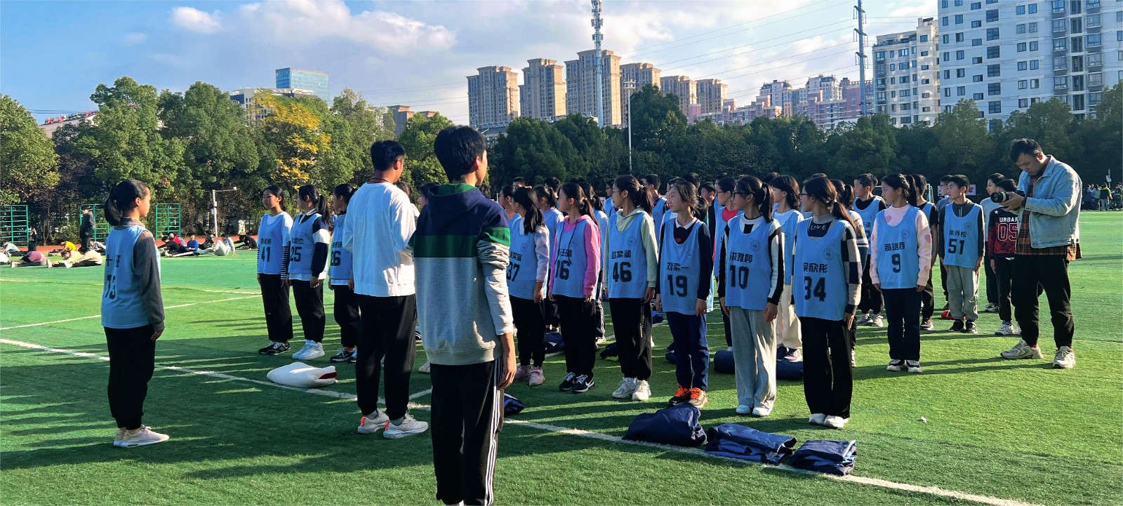 70ac8476-e083-49a0-b657-c0e64f58f339 70ac8476-e083-49a0-b657-c0e64f58f339